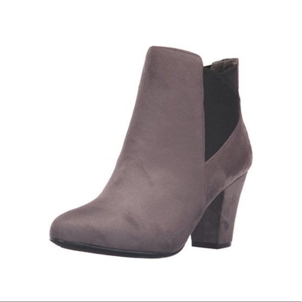 ✨BCBGeneration Dolan Ankle Booties- Steel Gray